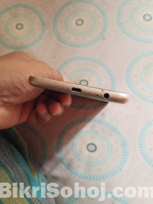 Samsung galaxy j7 max